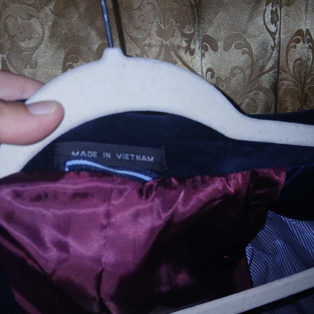 Tommy Hilfiger Navy Velvet Blazer with Burgundy Lining - Picture 4 of 10